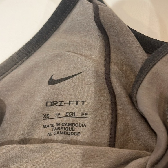 Nike tank - Picture 3 of 6